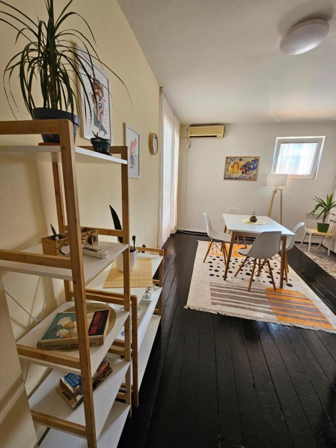 Cosy Apartment In The Heart Of Скопие Екстериор снимка